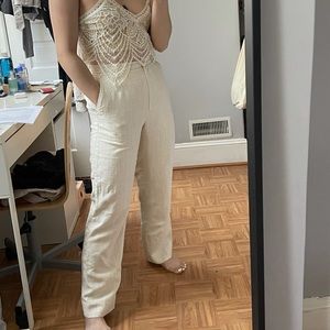 Size 0 cream slacks with pockets